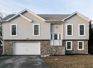 11 Meier Rd, Poughkeepsie, NY 12603