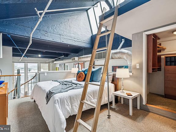 5th image of 1238 Callowhill St Suite 806