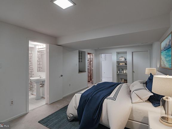 4th image of 2506 S Arlington Mill Dr #5