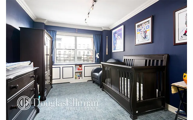 Sold by Douglas Elliman | media 40