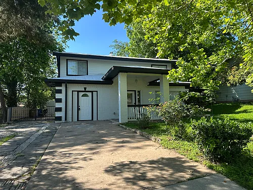 6912 Bryn Mawr Dr Photo 1