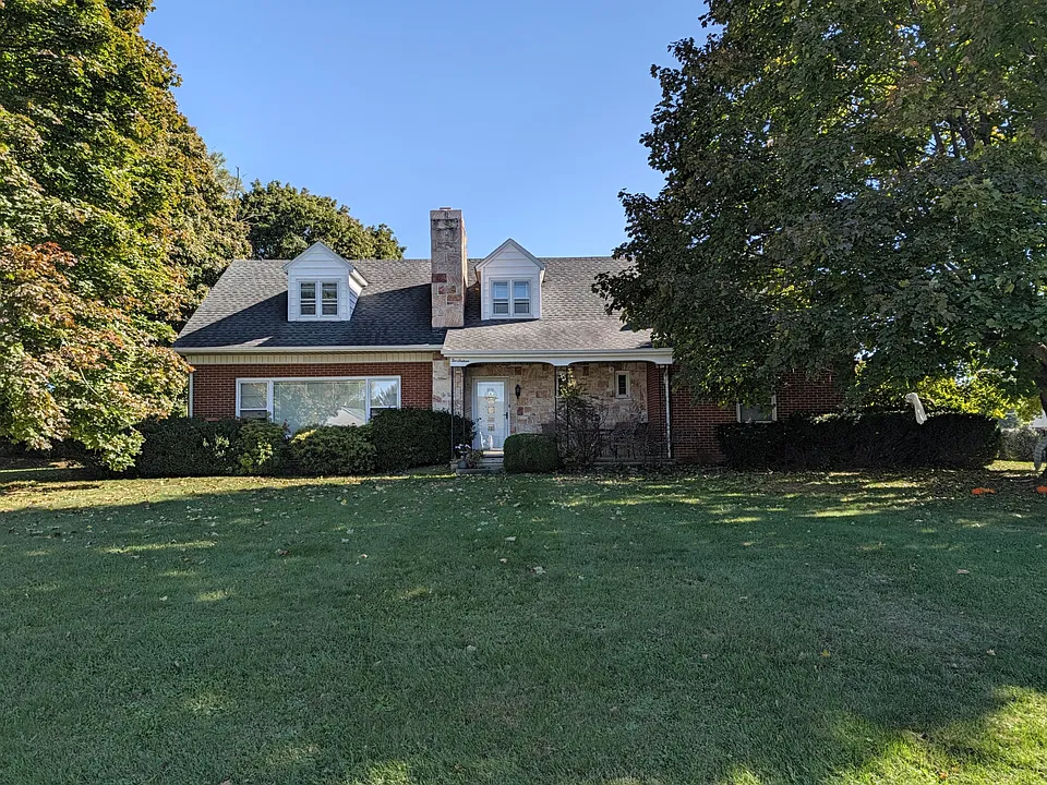 216 Holland Rd #2