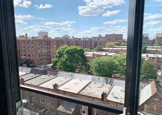 Rented by Yunan LLC | media 4