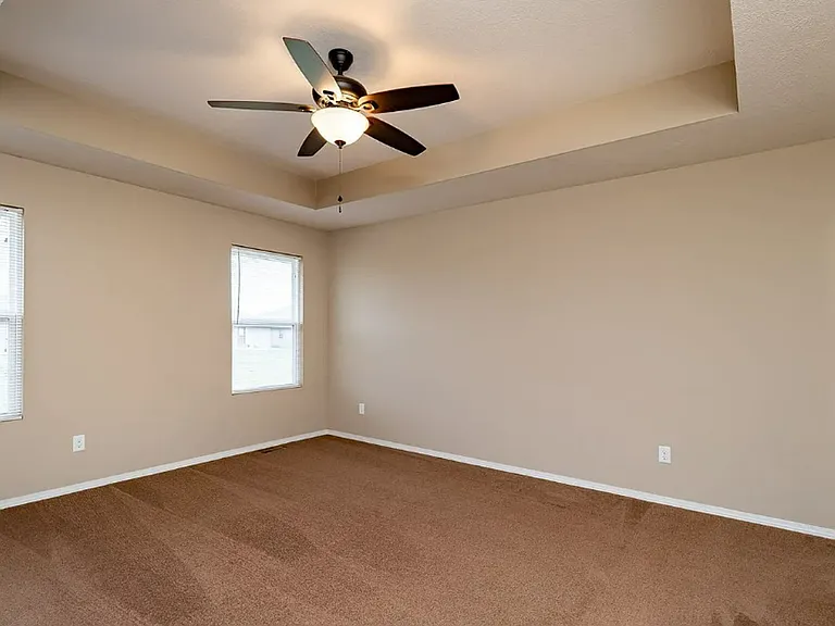 852 S Waco Ave — Photo 9