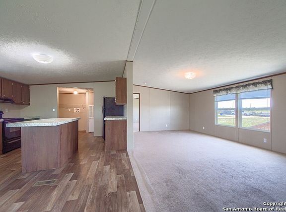 4th image of 208 View Dr #A