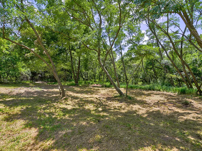 21830 SE 44th St — Photo 16