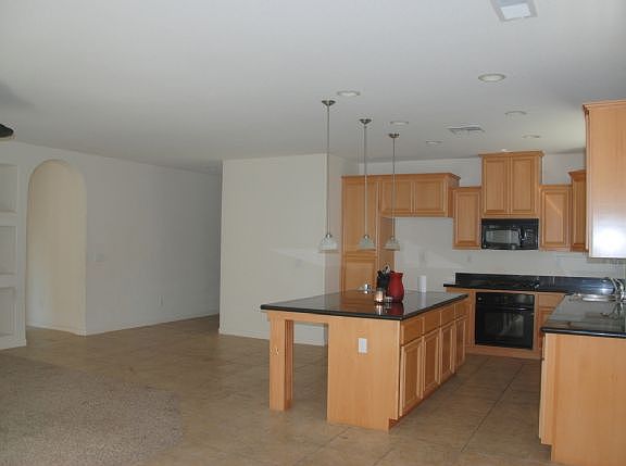 3rd image of 10525 Albert Dr