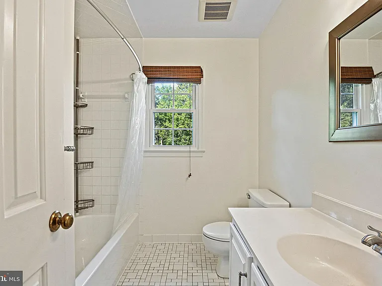 11919 Latigo Ln — Photo 26