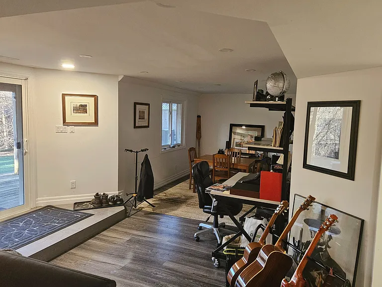 164 Timpson Dr #LOWER — Photo 5