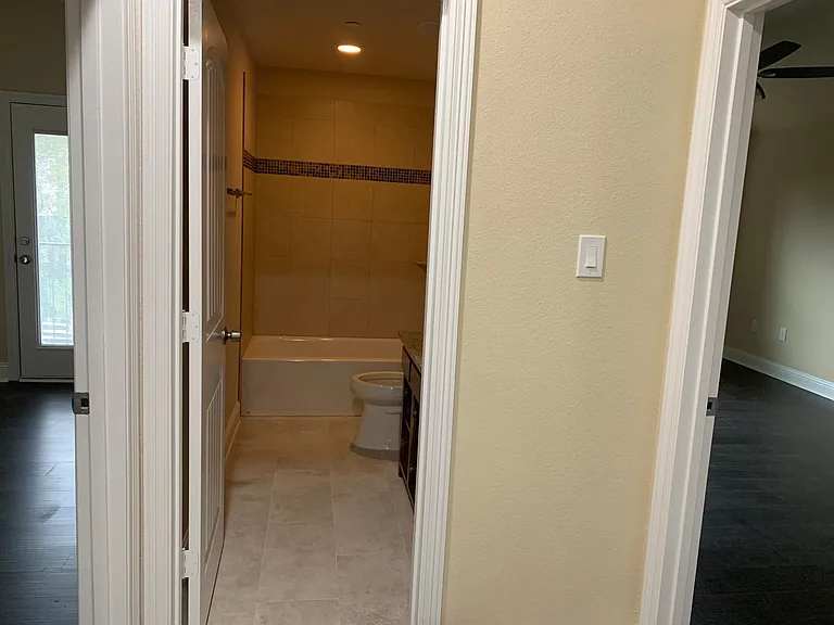 1707 Leann Ln — Photo 13