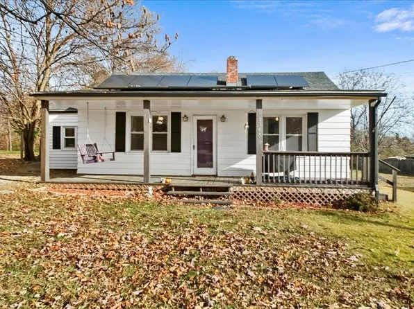 1765 Richland Hills Dr, Salem, VA 24153