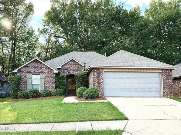 624 Lexington Dr, Florence, MS 39073