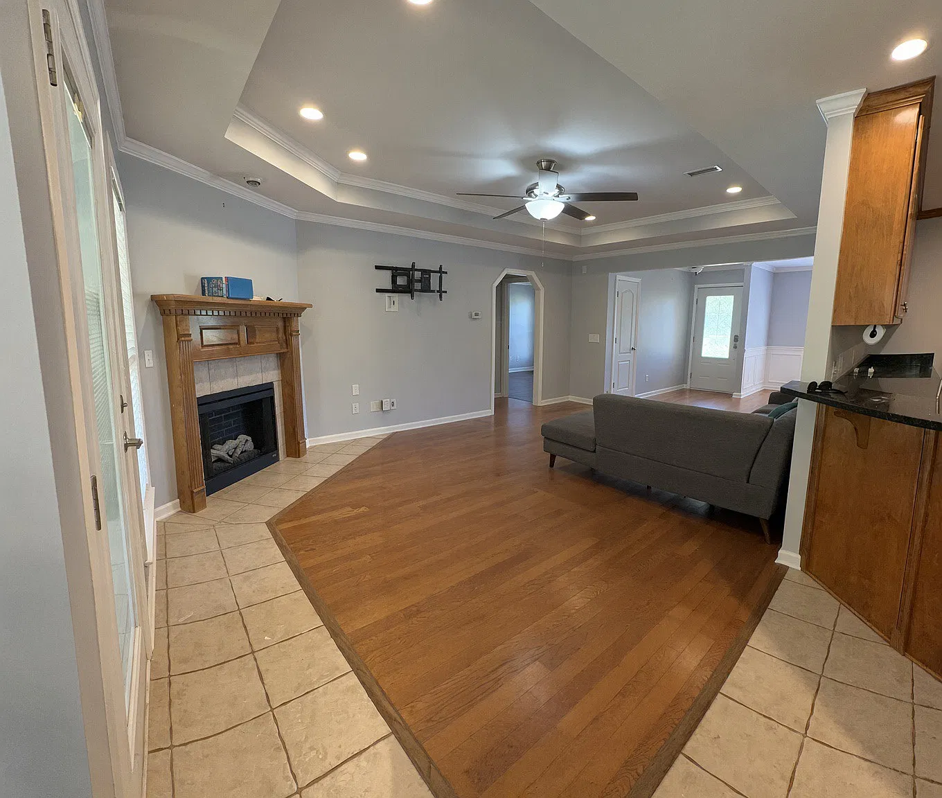 3 bed, 1642 sqft, $1,850 — Photo 2