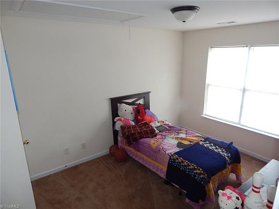 3rd image of 3012 Quail Oaks Dr