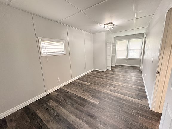 4th image of 5 Spruce Dr