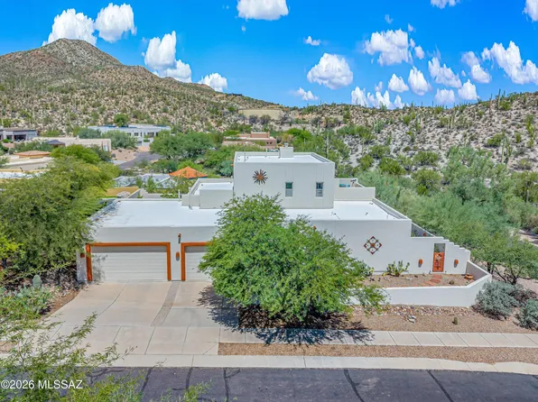 3402 W Foxes Den Dr, Tucson, AZ 85745