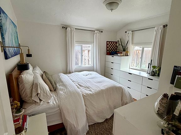 5th image of 3420 Floral Dr