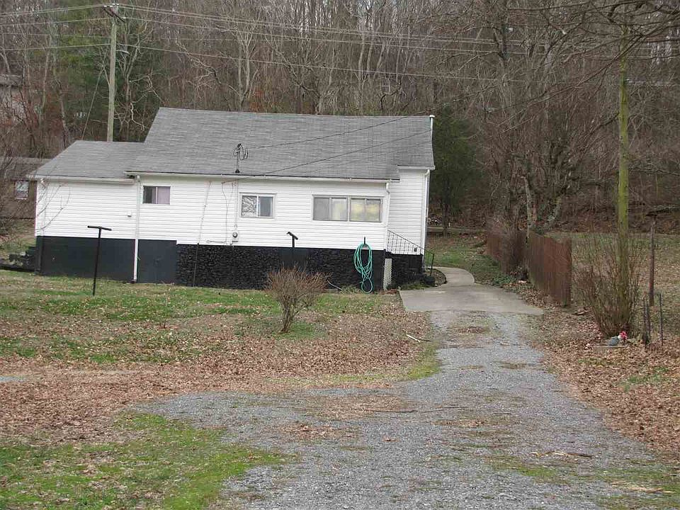 2nd image of 208 Mount Harmony Rd