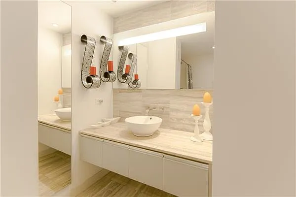 Rented by (Legacy) Elegran | media 24