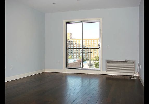 2nd image of 23-24 Broadway #3F