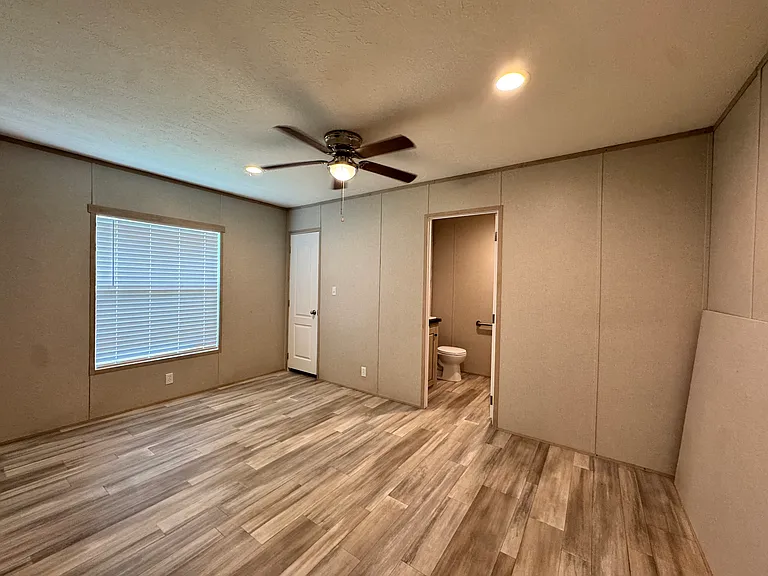 10042 Jeno Rd — Photo 4