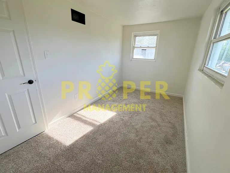 126 Bluecrest Ave — Photo 3