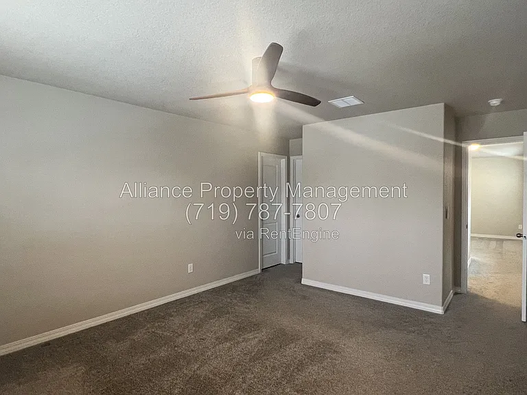 7851 Lathrop Vw — Photo 19