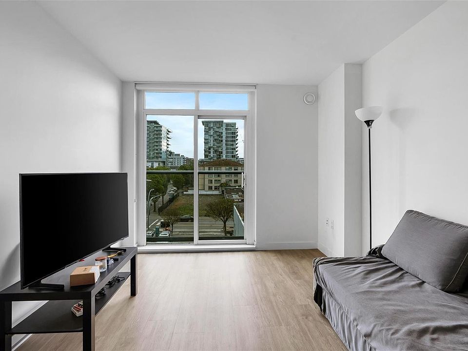 1st image of 845 Johnson St #503
