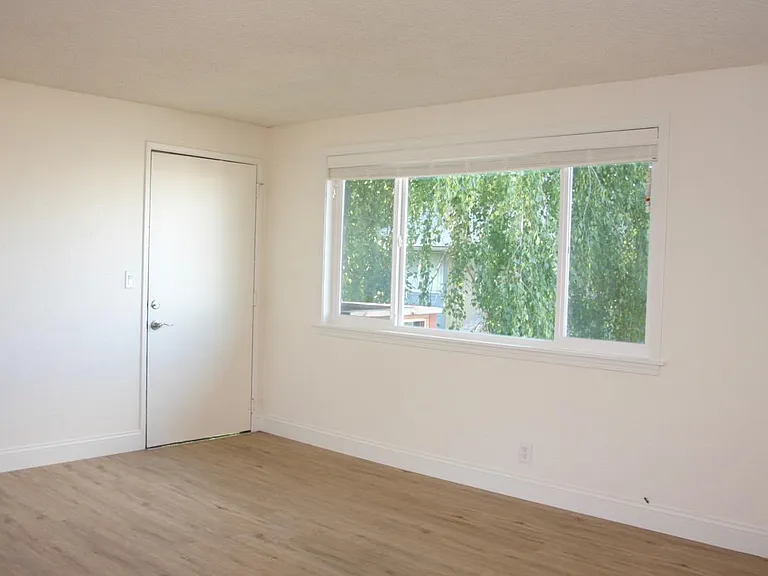 Unit fully updated in 2018, including new floors and windows and all new trim, blinds, etc.