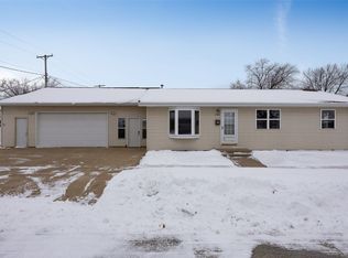 1890 29th St, Marion, IA 52302