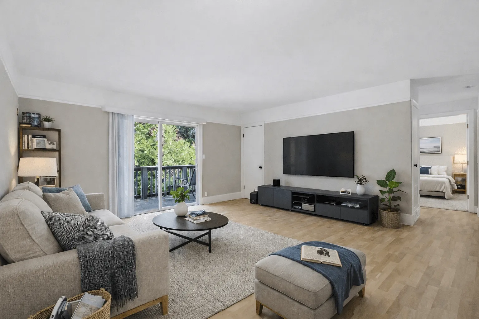Park Vista Apartments — Photo 1