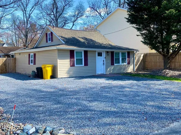 1248 Hawthorne St, Shady Side, MD 20764