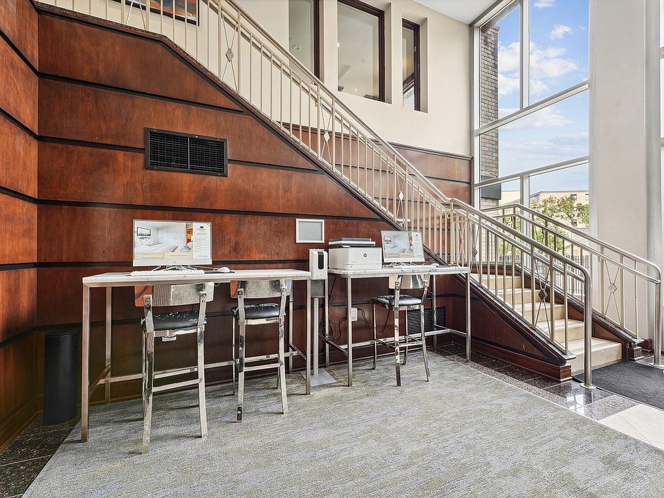 1st image of 500 N Roosevelt Blvd #607
