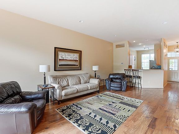 3rd image of 4204 Marival Dr