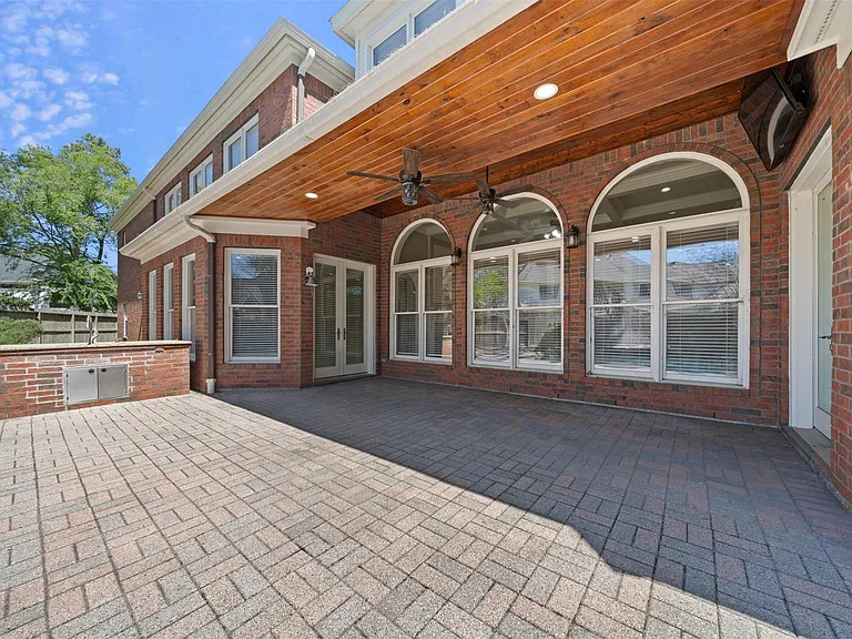 13714 Gainesway Dr — Photo 41