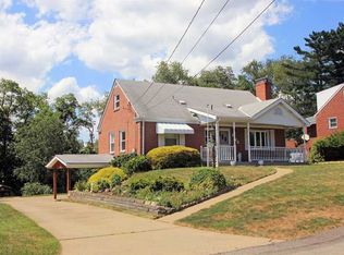 5752 Smith Dr, Bethel Park, PA 15102