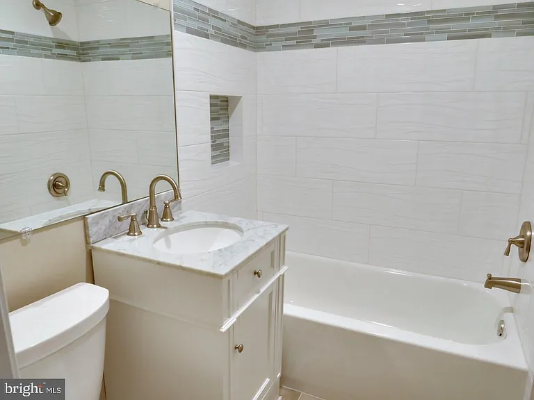 3874 Lyndhurst Dr #302 — Photo 13