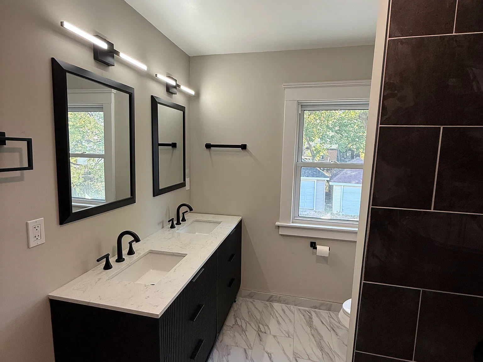 3 bed, 1.5 bath, 1180 sqft, $1,750 — Photo 2