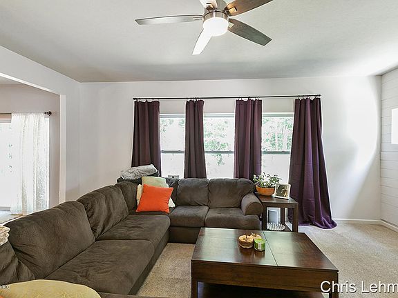 4th image of 15328 Buck Hollow Dr NE