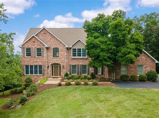 1536 Saint James Place Ct, Glencoe, MO 63038