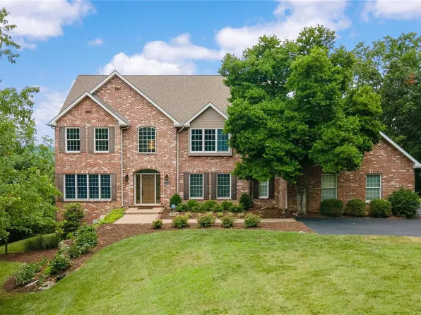 1536 Saint James Place Ct, Glencoe, MO 63038