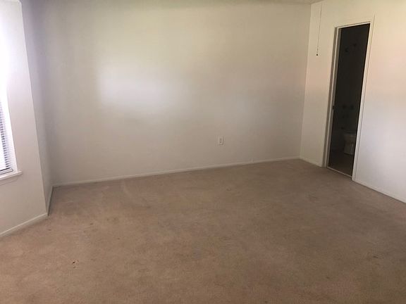 5th image of 503 Houston St