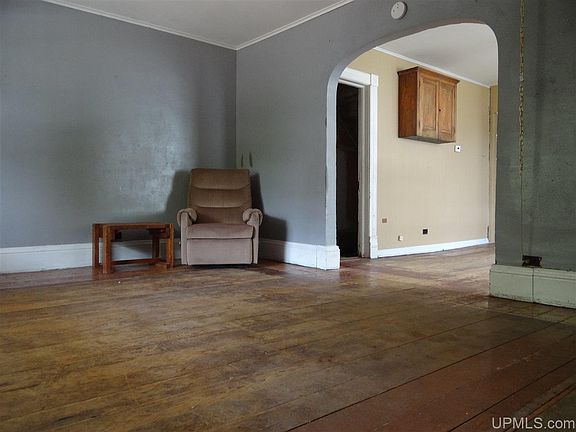 2nd image of 52075 D Ave
