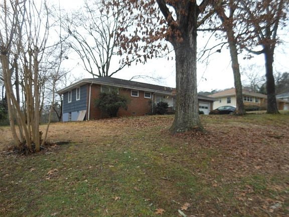 3rd image of 3428 Shadowlawn Dr