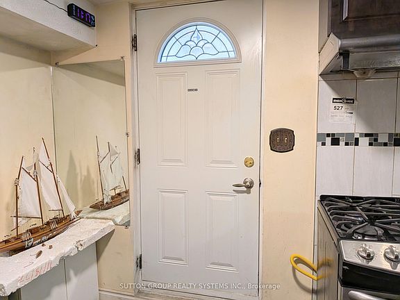 2nd image of 41 Annabelle Dr #Basement