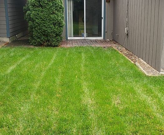 2nd image of 2915 E 33rd Ave