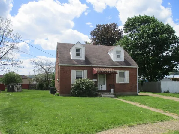 2801 Pioneer Dr, Ambridge, PA 15003