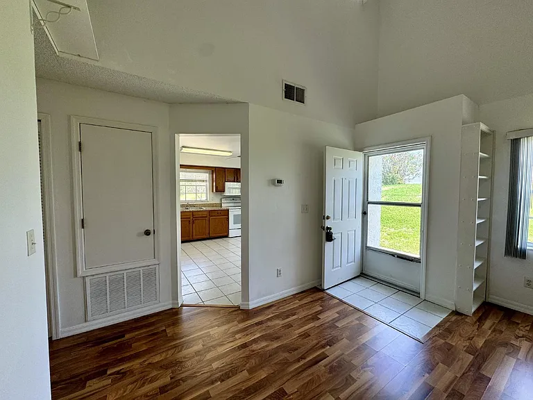 1455 Disston Ave — Photo 37