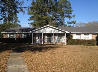 2817 Jamestown Rd, Hattiesburg, MS 39402