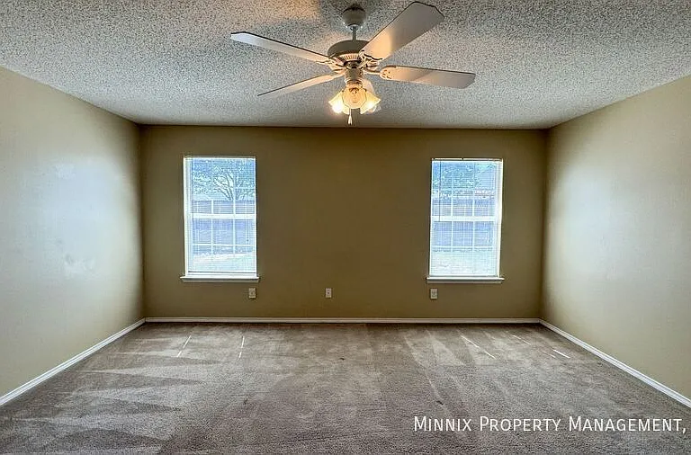7514 Paris Ave — Photo 17